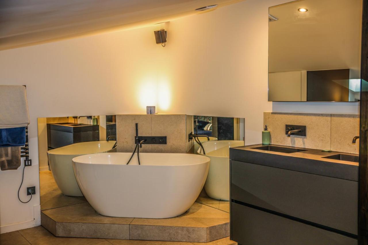 Casa Jungle ! Superb Duplex Apartment, Place Des Lices ! Сен-Тропе Екстер'єр фото
