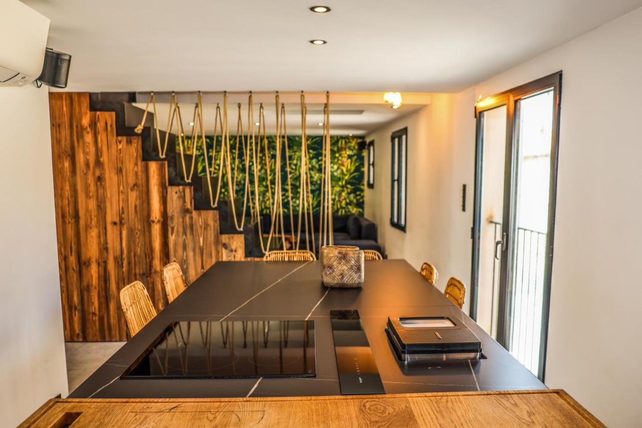Casa Jungle ! Superb Duplex Apartment, Place Des Lices ! Сен-Тропе Екстер'єр фото